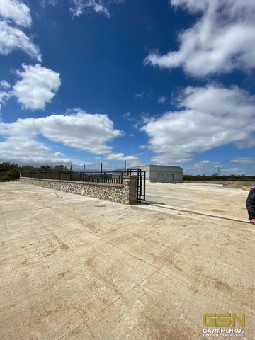 DİLOVASI TEPECİK’TE GENİŞ AÇIK ALANLI YENİ DEPO